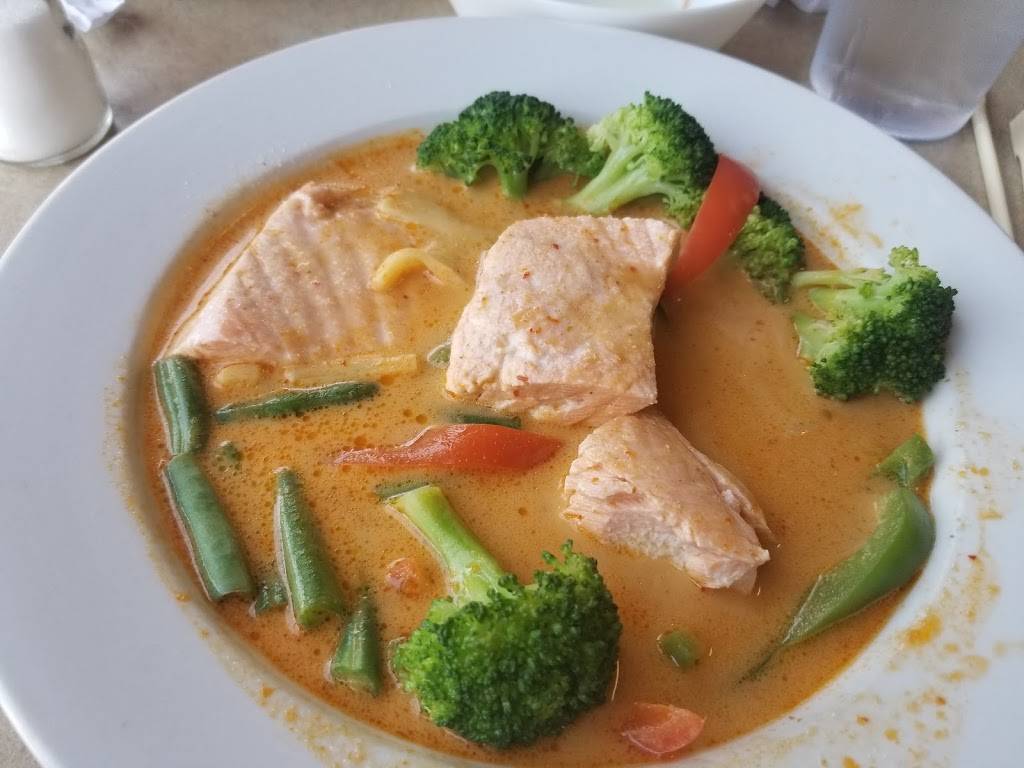 Five Thais Inc | restaurant | 1003 Dana Dr, Redding, CA 96003, USA | 5302218929 OR +1 530-221-8929