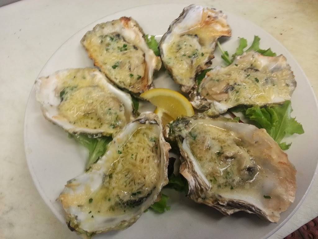 William Tell House | restaurant | 26955 CA-1, Tomales, CA 94971, USA | 7078792002 OR +1 707-879-2002