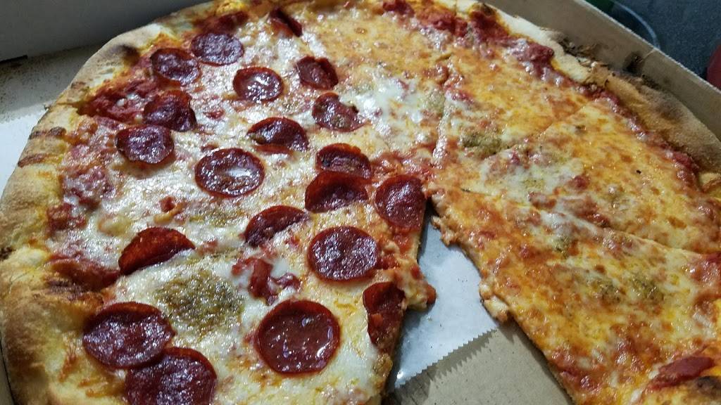 Mio Padre Pizzera | restaurant | 26670 Centerview Dr, Millsboro, DE 19966, USA | 3029330233 OR +1 302-933-0233