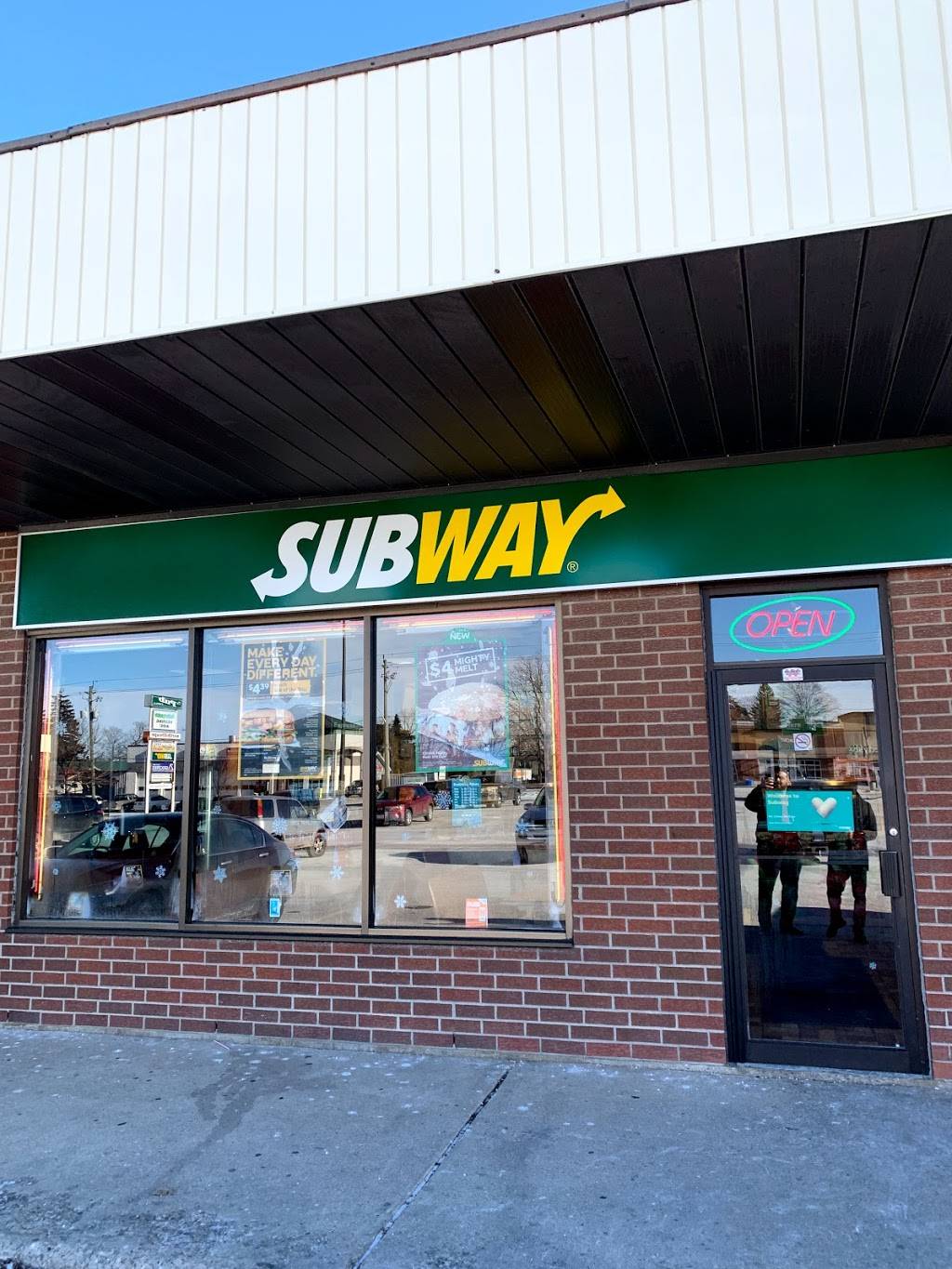 Subway | restaurant | 343 Norwich Ave, Woodstock, ON N4S 3W1, Canada | 5194213211 OR +1 519-421-3211