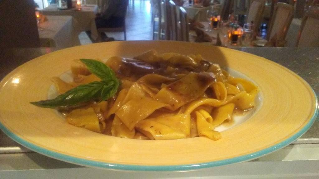 Ristorante Farfalla | restaurant | 21301 S Tamiami Trail, Estero, FL 33928, USA | 2394959912 OR +1 239-495-9912