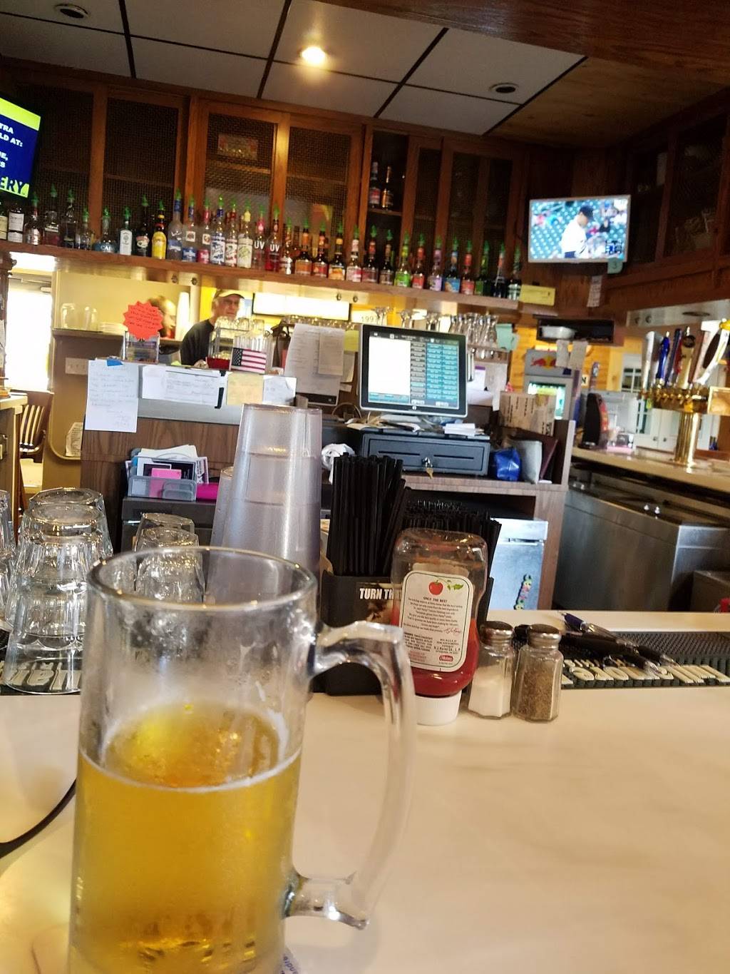 The Wooden Nickel II | restaurant | 1029 Jackson St, Dansville, MI 48819, USA | 5176236960 OR +1 517-623-6960