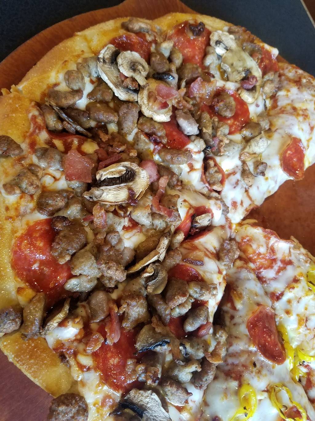 Pizza Hut | meal takeaway | 1012 S Taylor St, Green Bay, WI 54303, USA | 9204971745 OR +1 920-497-1745