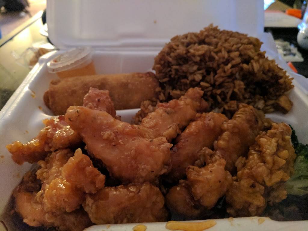 Far East Chinese and Thai Food | restaurant | 1216 W 14 Mile Rd, Clawson, MI 48017, USA | 2482888880 OR +1 248-288-8880