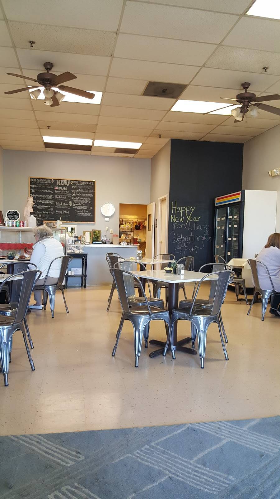 Lillians Inc | meal takeaway | 4711 Forest Dr, Columbia, SC 29206, USA | 8037900733 OR +1 803-790-0733