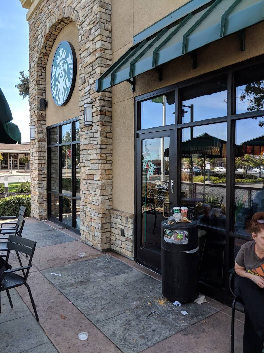 Starbucks | cafe | 2504 Somersville Rd, Antioch, CA 94509, USA | 9257544002 OR +1 925-754-4002