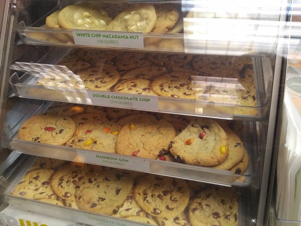 Subway Restaurants | restaurant | Har Mar Mall, 2100 E Snelling Dr #46, Roseville, MN 55113, USA | 6516319261 OR +1 651-631-9261