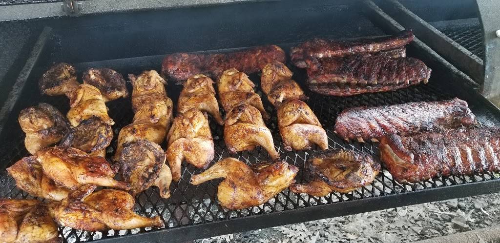 Reynas Cafe | restaurant | 7902 US-59 BUS, Hungerford, TX 77448, USA | 9795310880 OR +1 979-531-0880