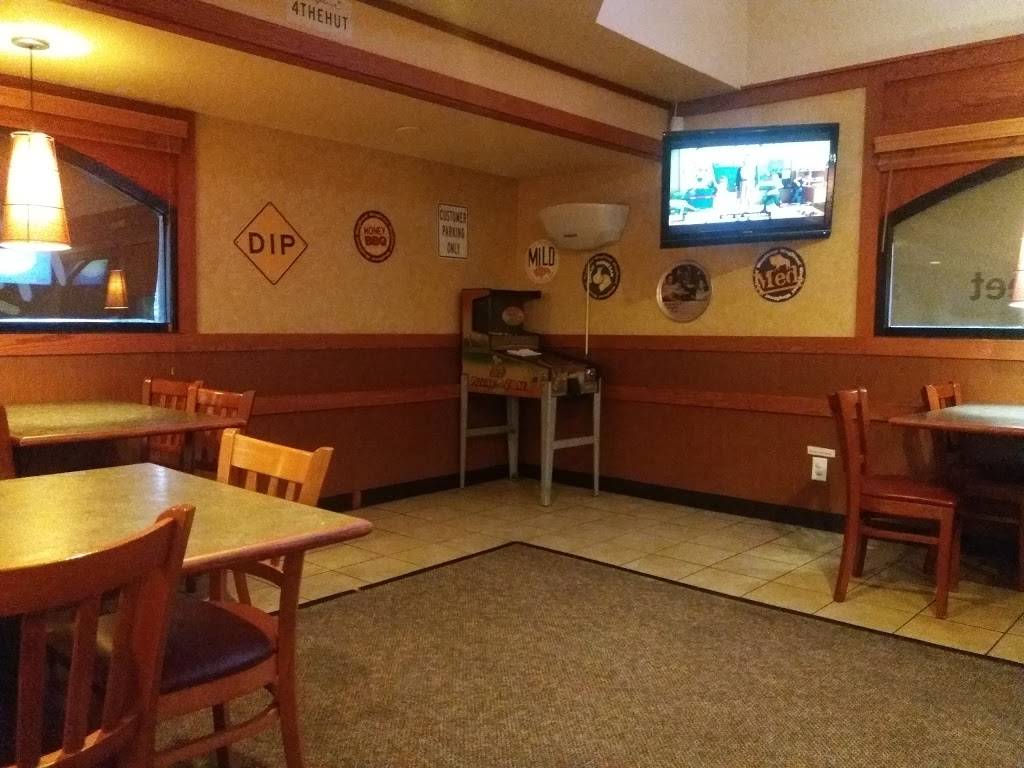 Pizza Hut | restaurant | 31736 Casino Dr, Lake Elsinore, CA 92530, USA | 9516746825 OR +1 951-674-6825