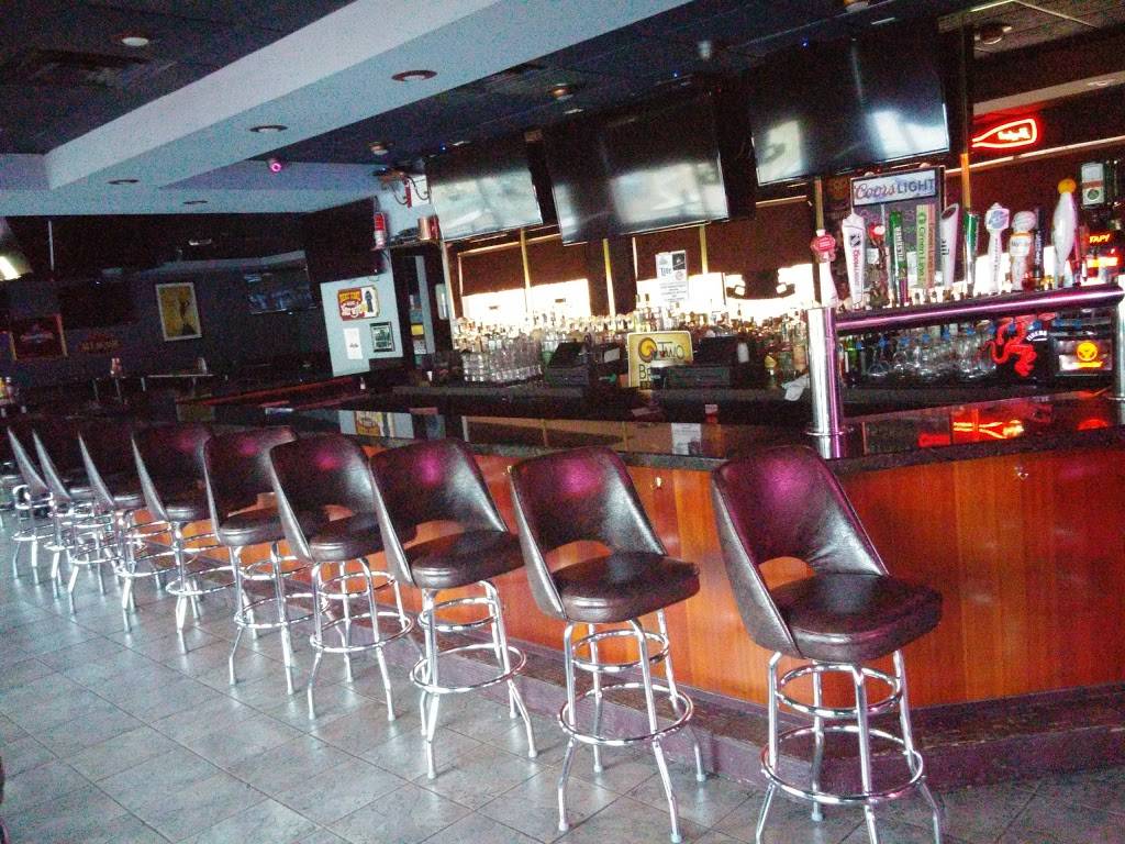 Underpass Restaurant & Lounge | night club | 9400 Grand Ave, Franklin Park, IL 60131, USA | 8474557277 OR +1 847-455-7277