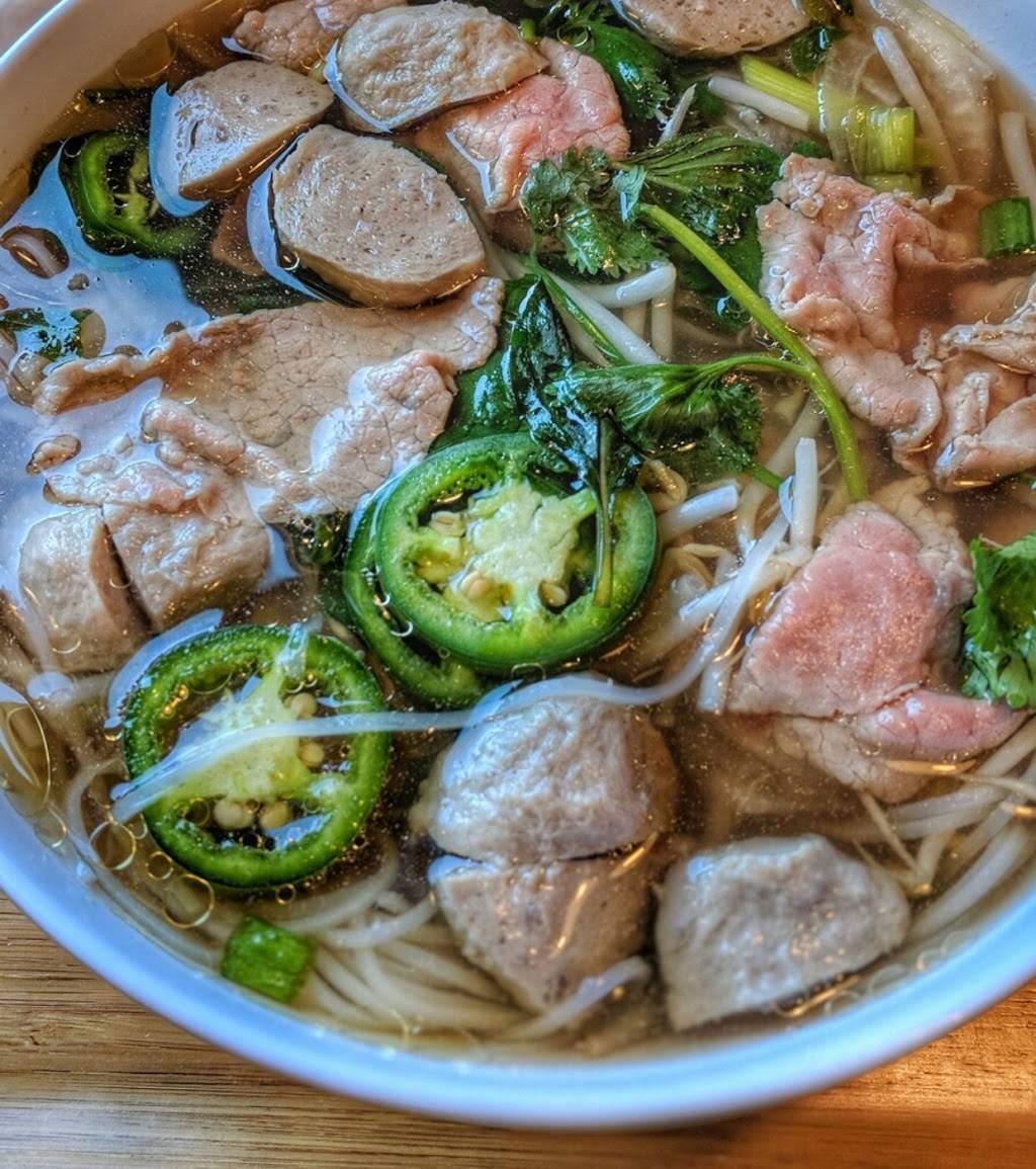 6-1-Pho | restaurant | 4386 N High St, Columbus, OH 43214, USA | 6147064903 OR +1 614-706-4903