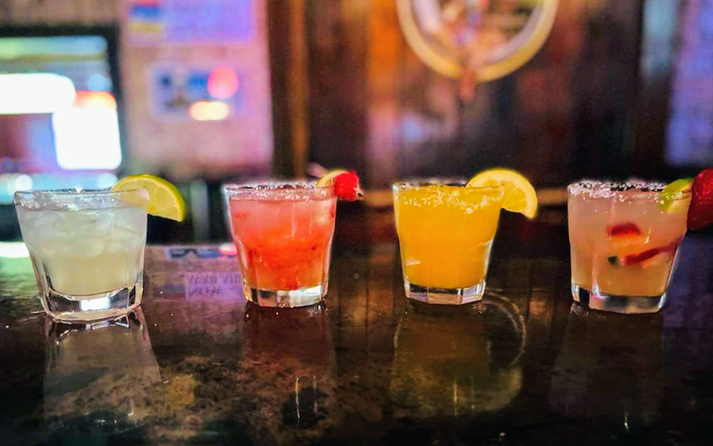 Brass Rail Bar & Grill | restaurant | 3188 Redwood Dr, Redway, CA 95560, USA | 7079233188 OR +1 707-923-3188