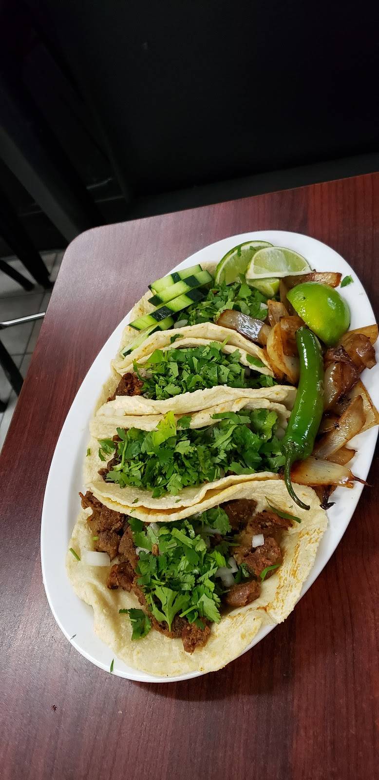 Taqueria El Rey | restaurant | 8 Williams Rd, Salinas, CA 93905, USA | 8314246211 OR +1 831-424-6211