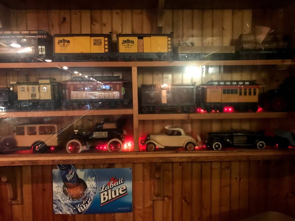 Pidos Pub | restaurant | 1129 Ravine St, Munhall, PA 15120, USA | 4124619540 OR +1 412-461-9540