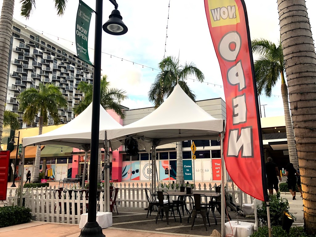 Juicy Burgers Doral | restaurant | 8400 NW 53rd St Unit F108, Doral, FL 33166, USA | 7862926512 OR +1 786-292-6512