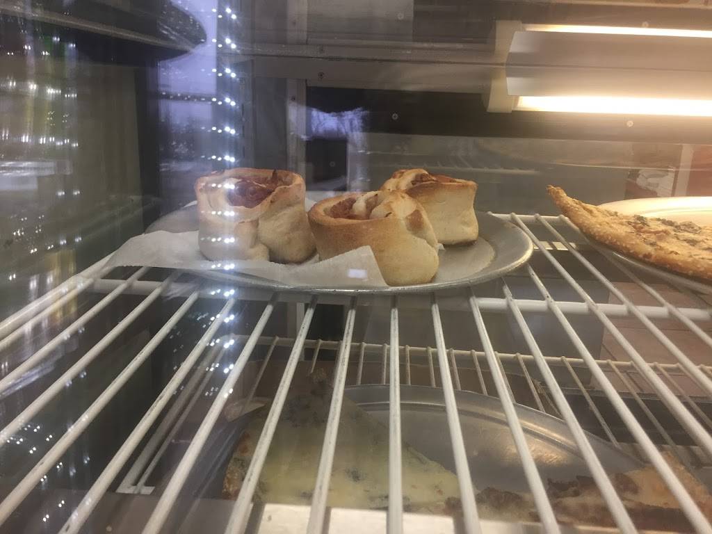 Paganos Pizzeria | restaurant | 46455 Middle Rd #103, Southold, NY 11971, USA | 6317653400 OR +1 631-765-3400