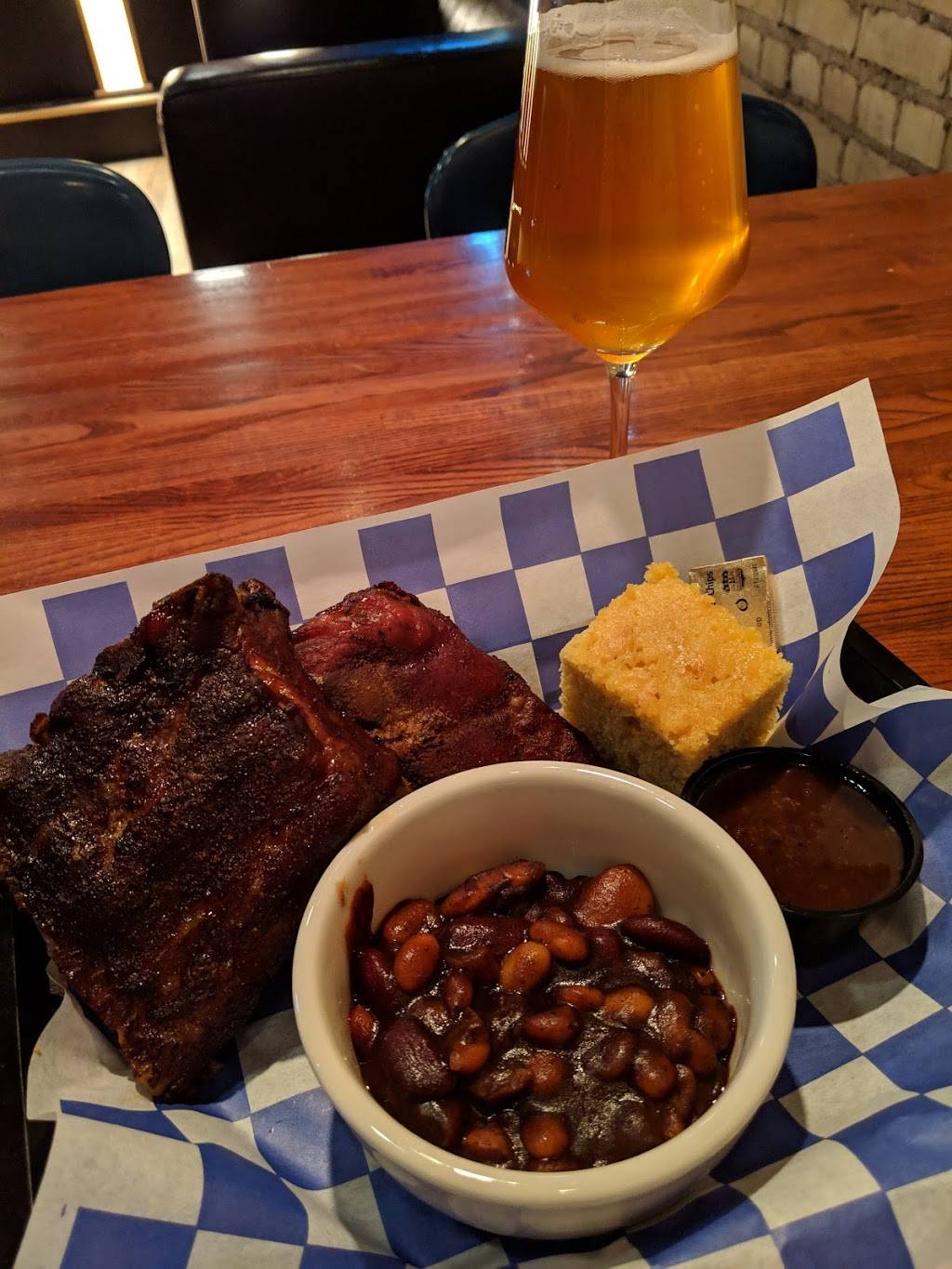 Right Bauer Brewing | restaurant | 239 E Main St, Sun Prairie, WI 53590, USA | 6083185002 OR +1 608-318-5002