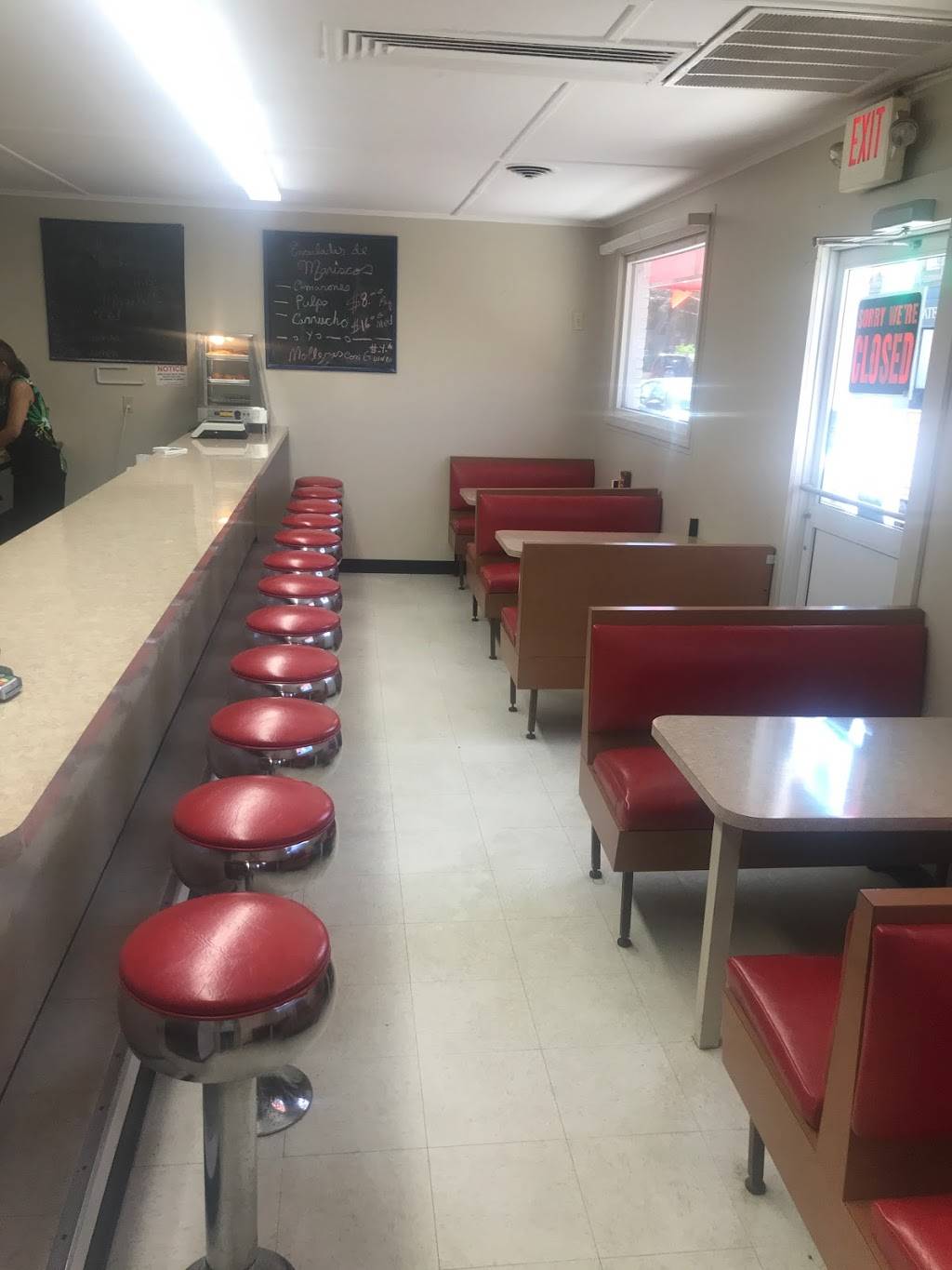 Sazón latino | restaurant | 129 Broadway St, Chicopee, MA 01020, USA | 4133313938 OR +1 413-331-3938