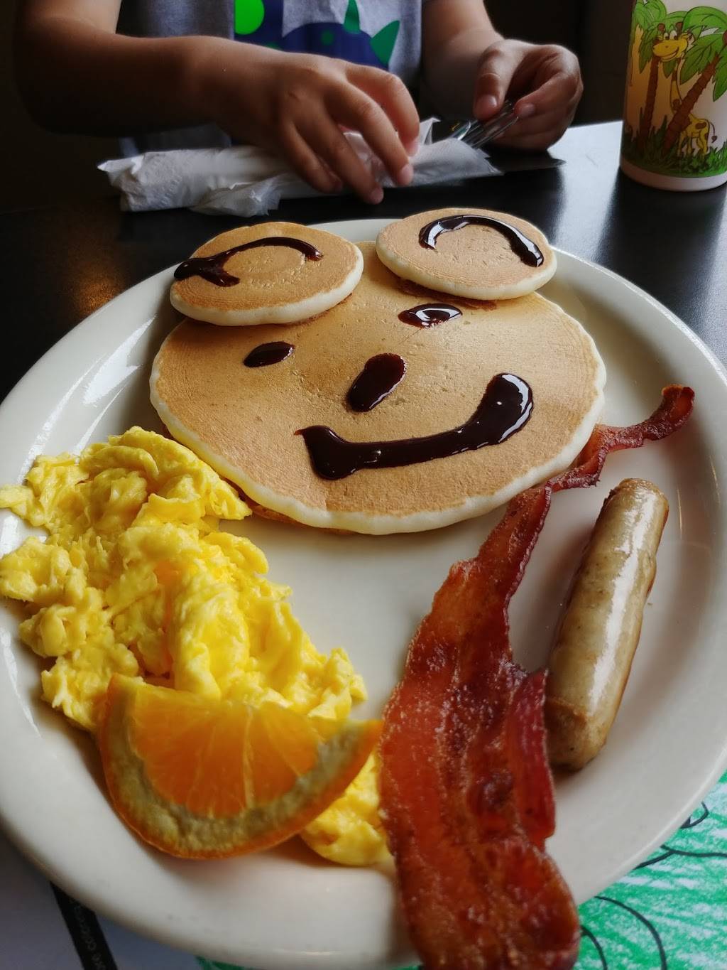 Karvins Restaurant & Lunch | restaurant | 13806 1st Ave S, Burien, WA 98168, USA | 2068387480 OR +1 206-838-7480