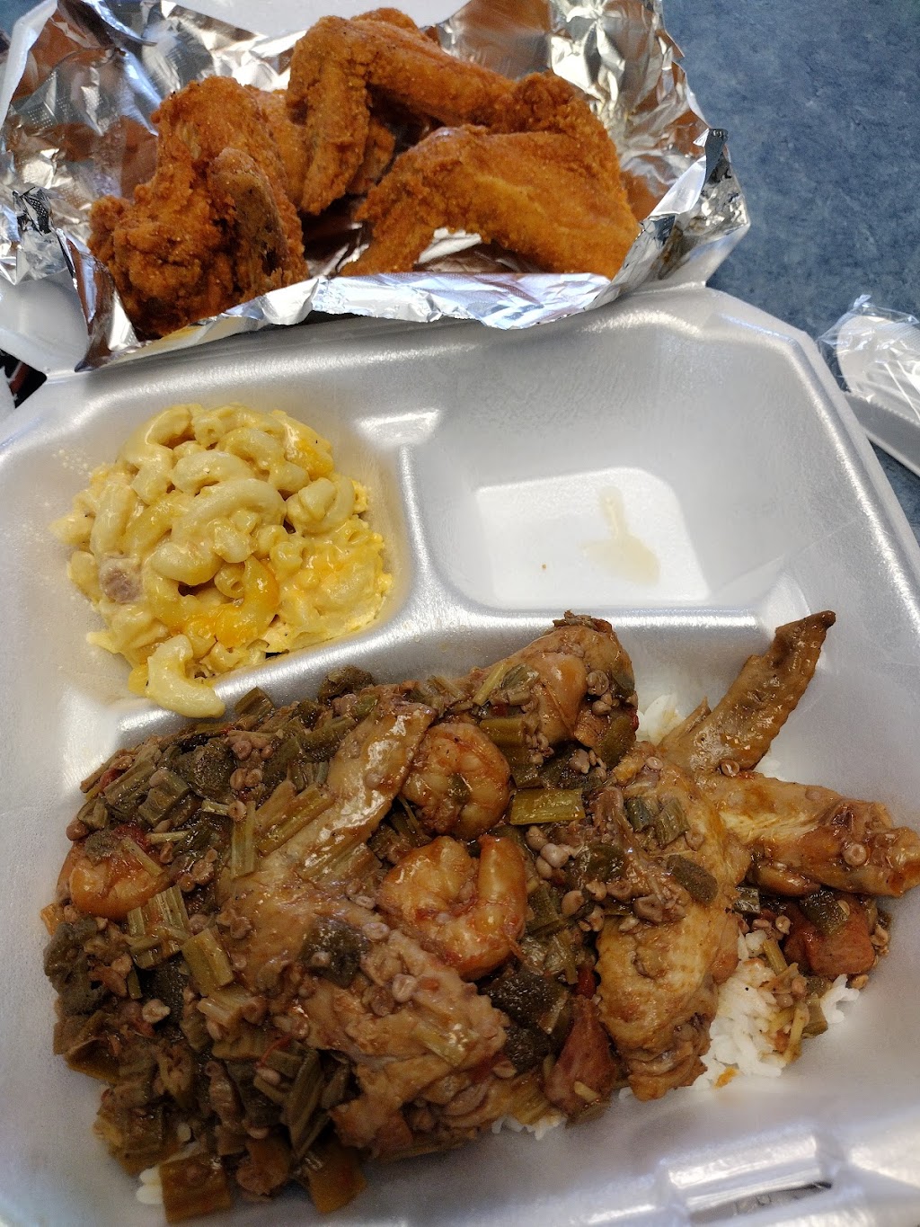 Its Family Cafe | restaurant | 5513 W Park Ave, Houma, LA 70364, USA | 9852620686 OR +1 985-262-0686