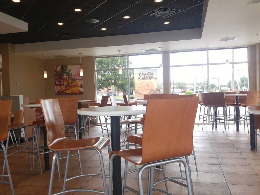 Taco Bell | meal takeaway | 7275 W 10th Street, Indianapolis, IN 46214, USA | 3172489079 OR +1 317-248-9079