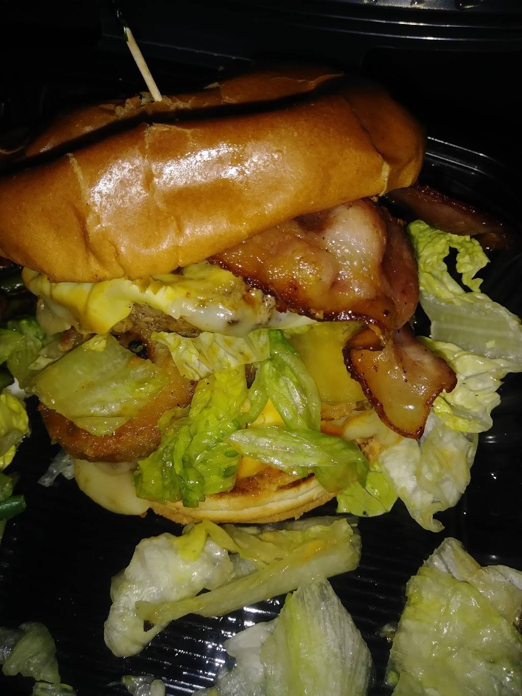 Country Pride | restaurant | 19483 Knighton Rd, Redding, CA 96002, USA | 5302214760 OR +1 530-221-4760