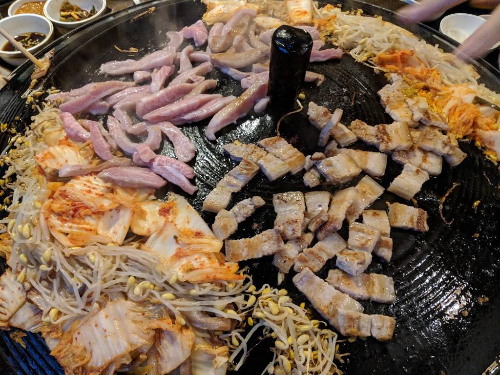 Tong Sam Gyup Goo Yi | restaurant | 162-23 Depot Rd, Flushing, NY 11358, USA | 7183594583 OR +1 718-359-4583