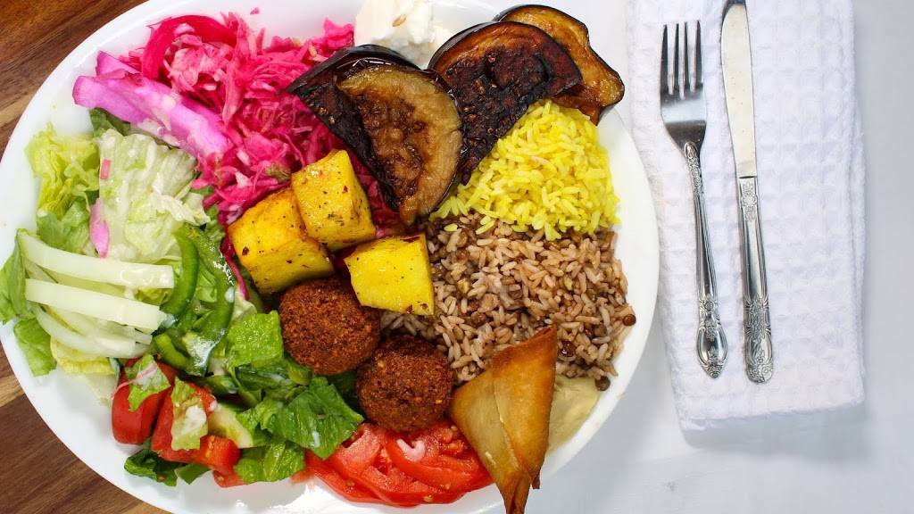 Dundas Shawarma | restaurant | 768 Dundas St W, Toronto, ON M6J 1T8, Canada | 4167037330 OR +1 416-703-7330