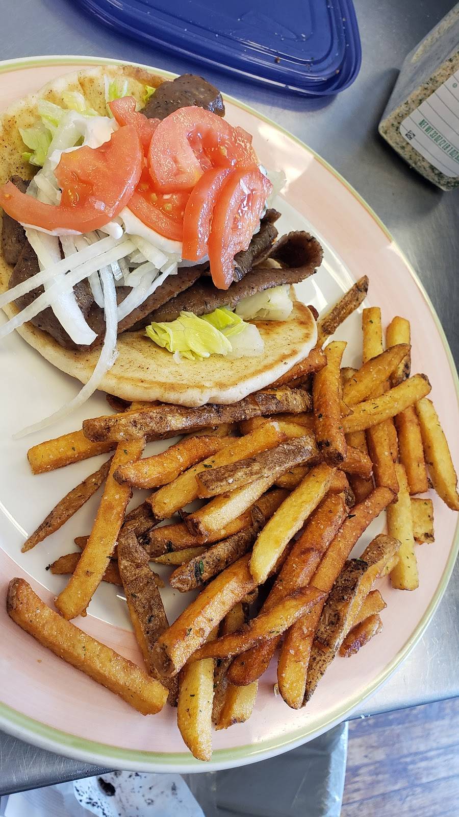 Gyro World - Kamms Corners | restaurant | 16860 Lorain Ave, Cleveland, OH 44111, USA | 2166713014 OR +1 216-671-3014