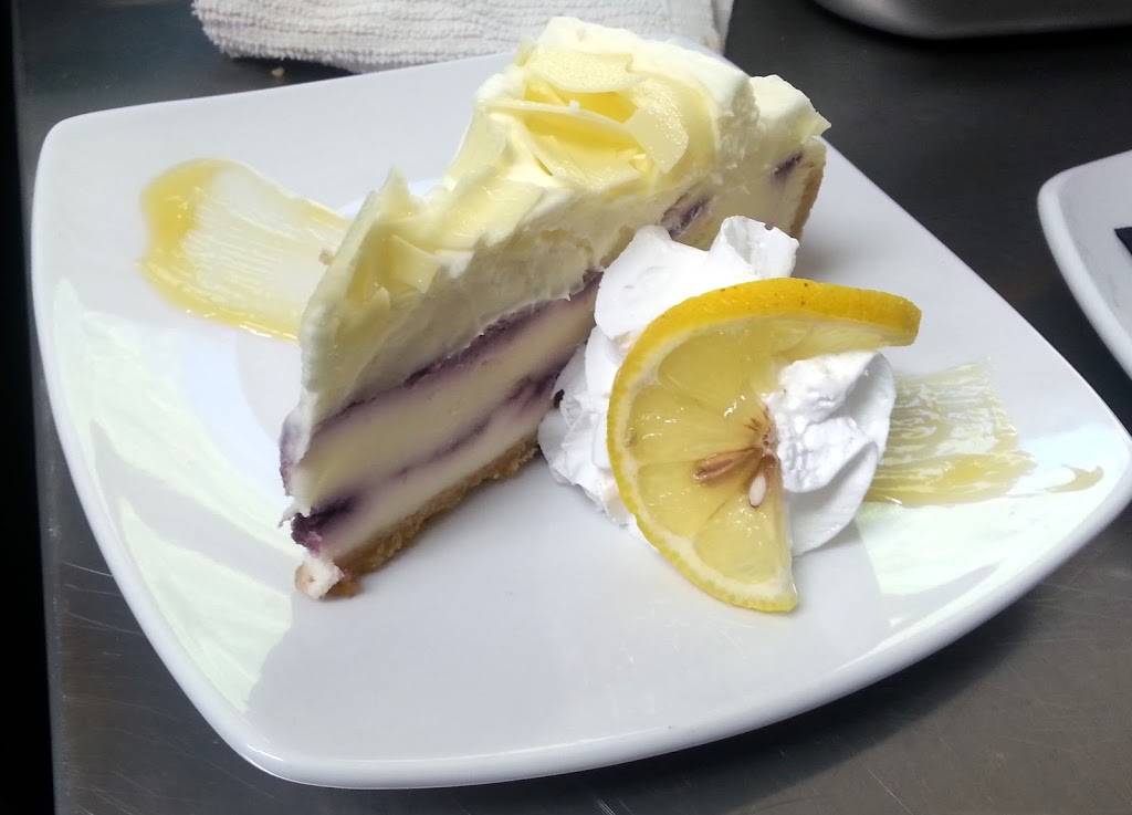 HARMONS DEN Bistro | restaurant | 250 Pigeon St, Waynesville, NC 28786, USA | 8284566322 OR +1 828-456-6322