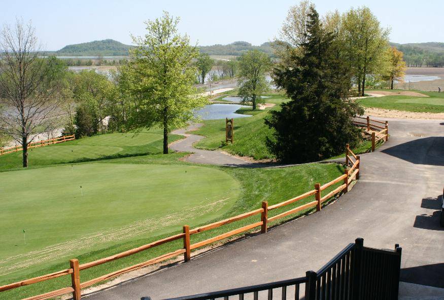 Eagles Bluff Golf Course | restaurant | 16500 MO-79, Clarksville, MO 63336, USA | 5732423309 OR +1 573-242-3309
