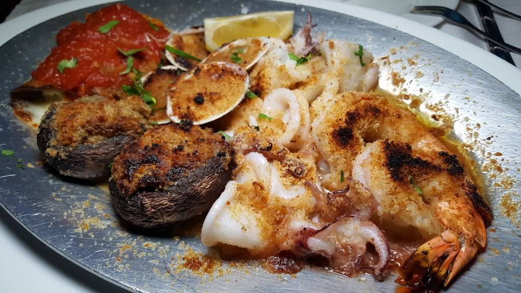 Patsys Pizzeria | restaurant | 8814 3rd Ave, Brooklyn, NY 11209, USA | 7187453003 OR +1 718-745-3003