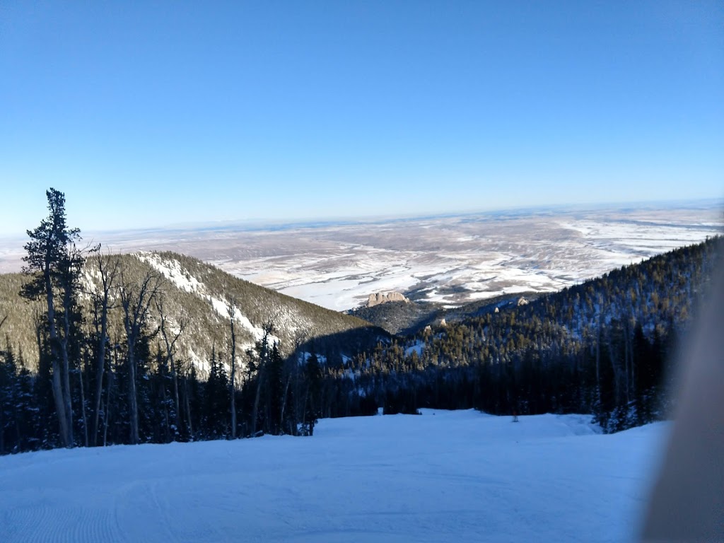 Red Lodge Mountain | restaurant | 305 Ski Run Rd, Red Lodge, MT 59068, USA | 4064462610 OR +1 406-446-2610