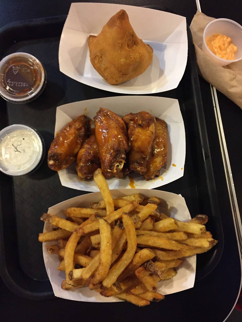 Burger Walla | restaurant | 47 Halsey St, Newark, NJ 07102, USA | 8622592552 OR +1 862-259-2552