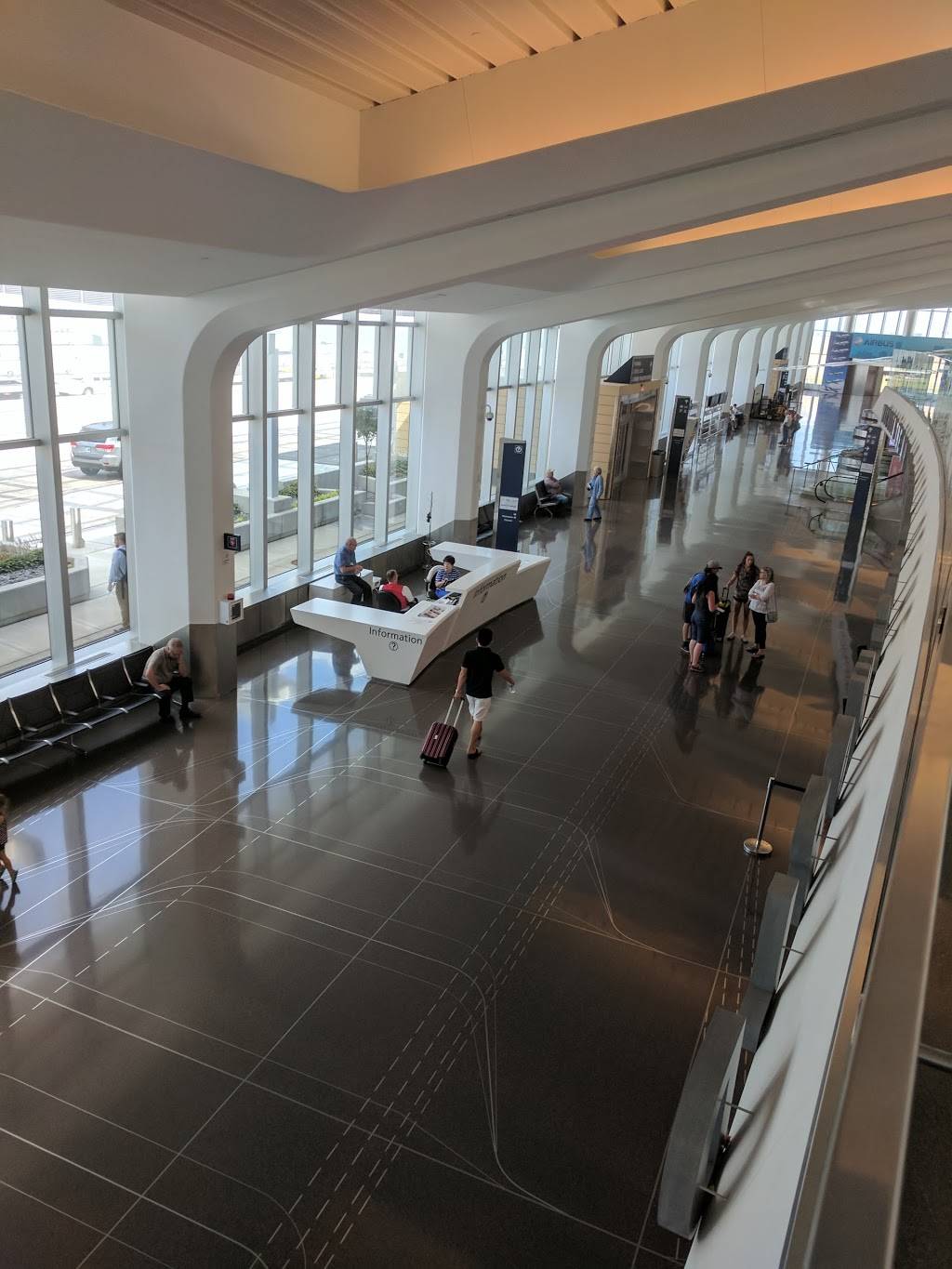 Dunkin | bakery | 2299 S Airport Rd, Wichita, KS 67209, USA | 3169461801 OR +1 316-946-1801