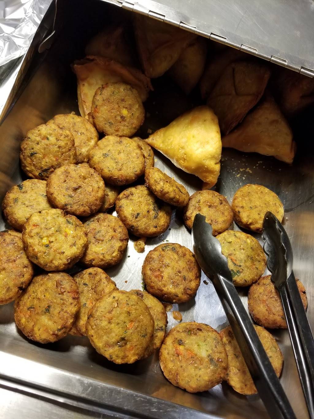 Himalayan Restaurant Niles | restaurant | 8265 W Golf Rd, Niles, IL 60714, USA | 8473244150 OR +1 847-324-4150