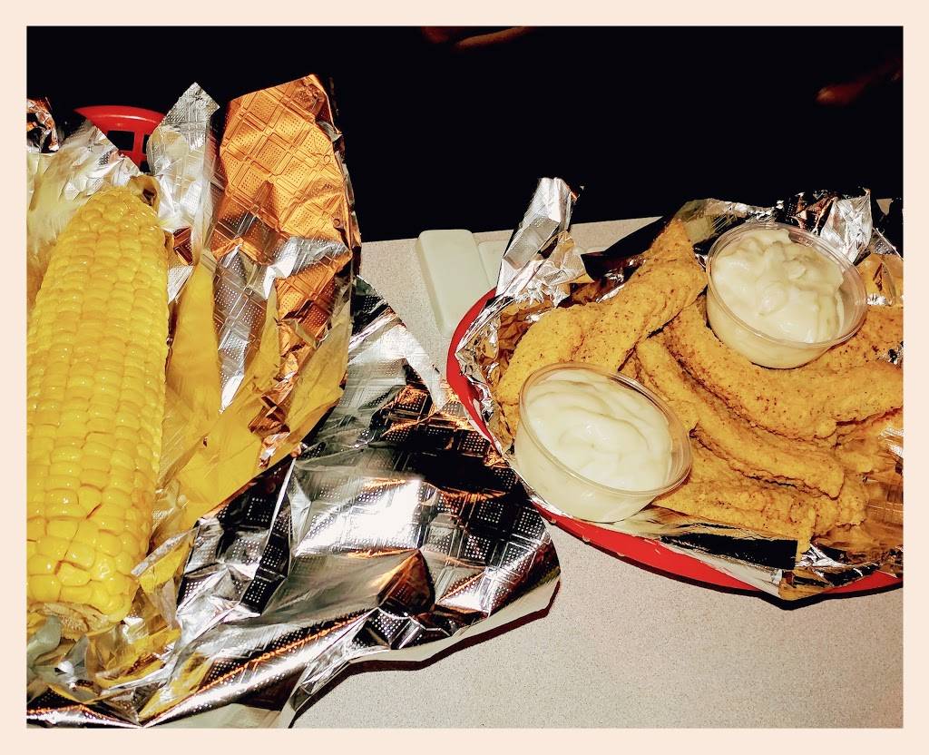 Mr. Cobbs BBQ & Wings | restaurant | 20601 NW 2nd Ave, Miami, FL 33169, USA | 3058934888 OR +1 305-893-4888