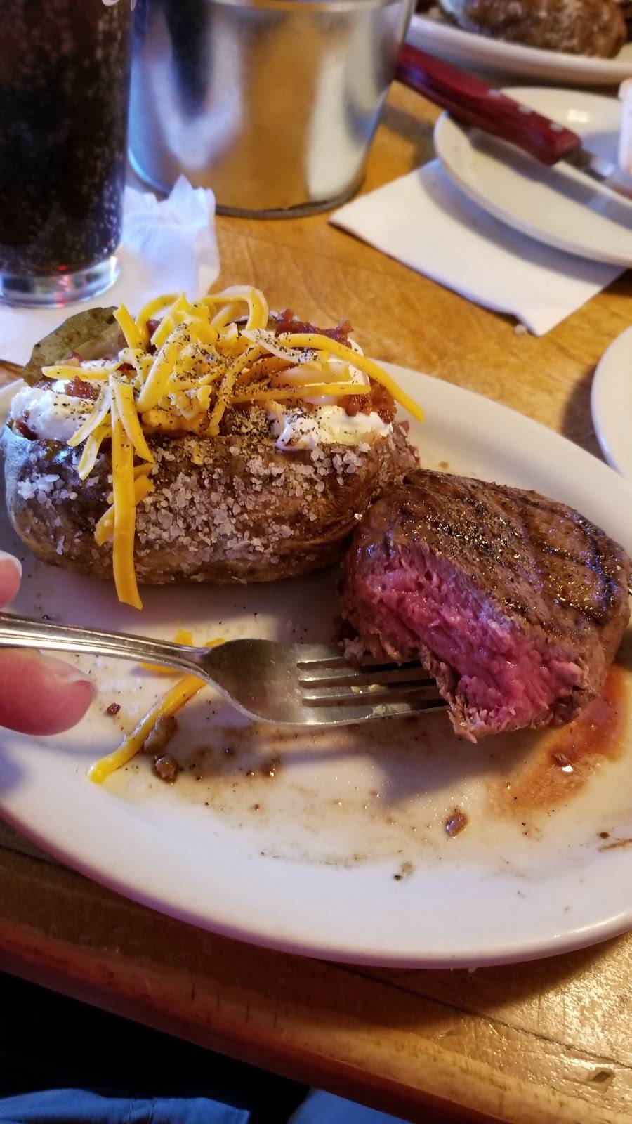 Texas Roadhouse | restaurant | 3140 Wade Hampton Blvd, Taylors, SC 29687, USA | 8642444122 OR +1 864-244-4122