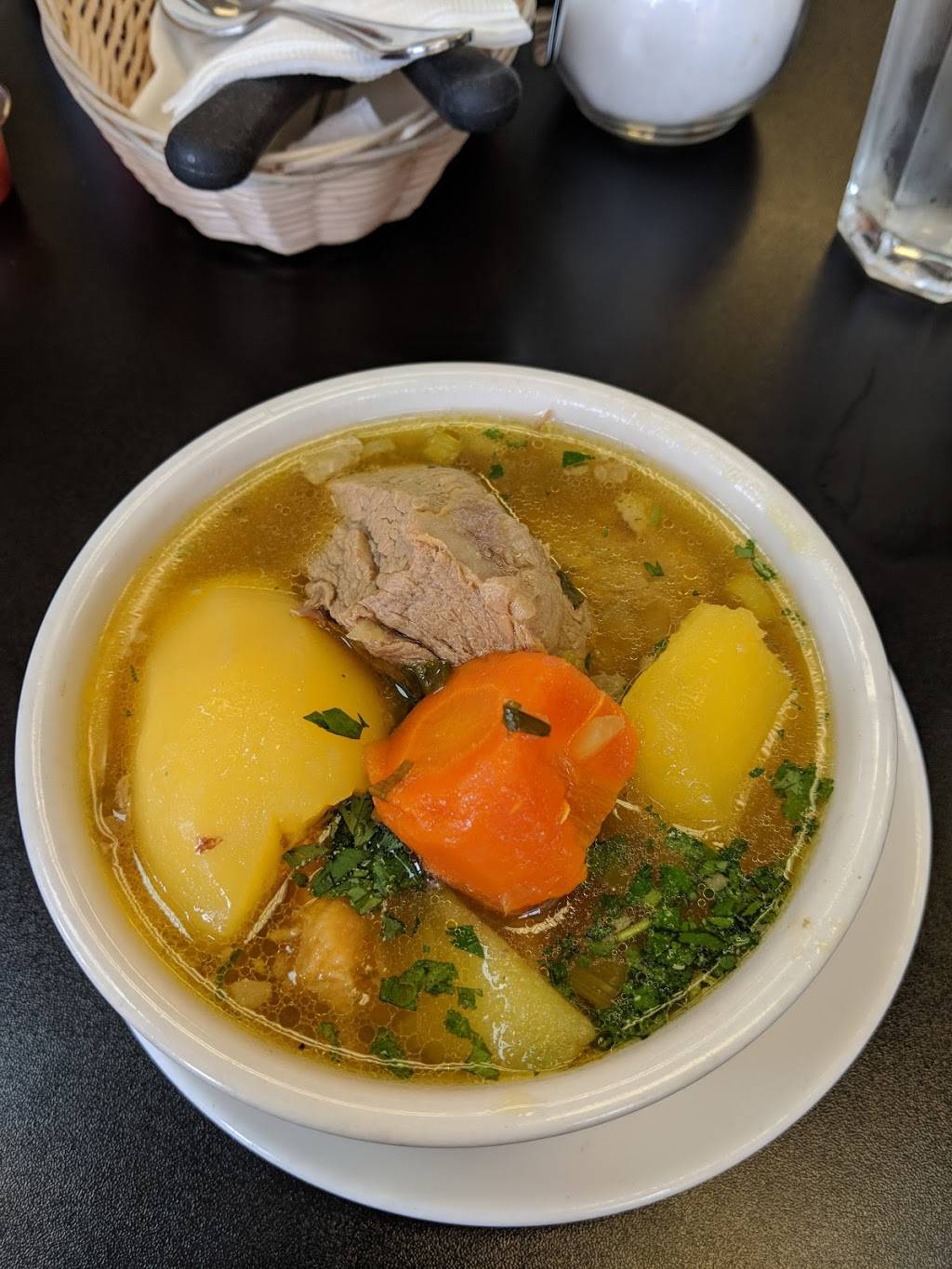 La Esquina del Sabor | restaurant | 1 Unity Ave, Revere, MA 02151, USA | 7812860033 OR +1 781-286-0033