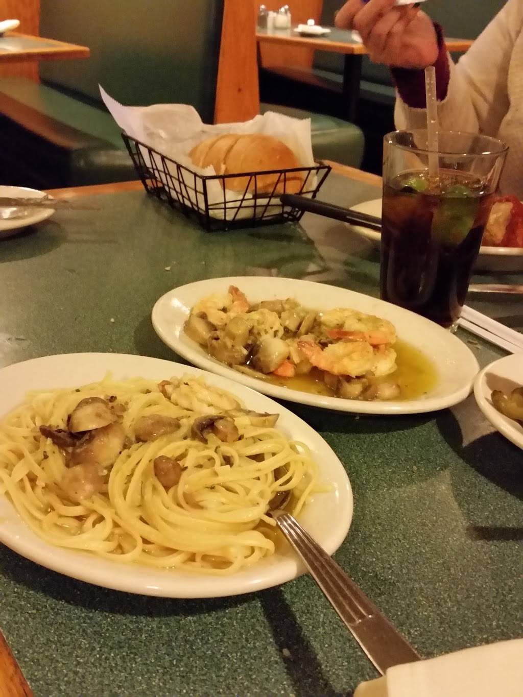 The Venetian Restaurant | restaurant | 909 Broad St, East Weymouth, MA 02189, USA | 7813374363 OR +1 781-337-4363