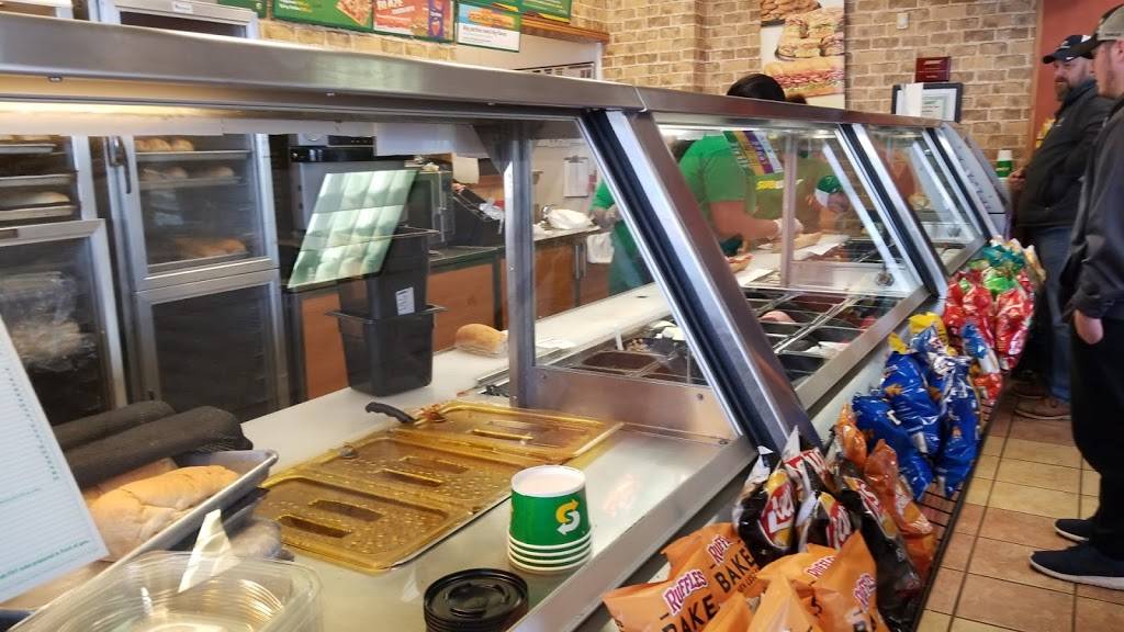 Subway | restaurant | 1 E Campus View Blvd #116, Columbus, OH 43235, USA | 6148467821 OR +1 614-846-7821