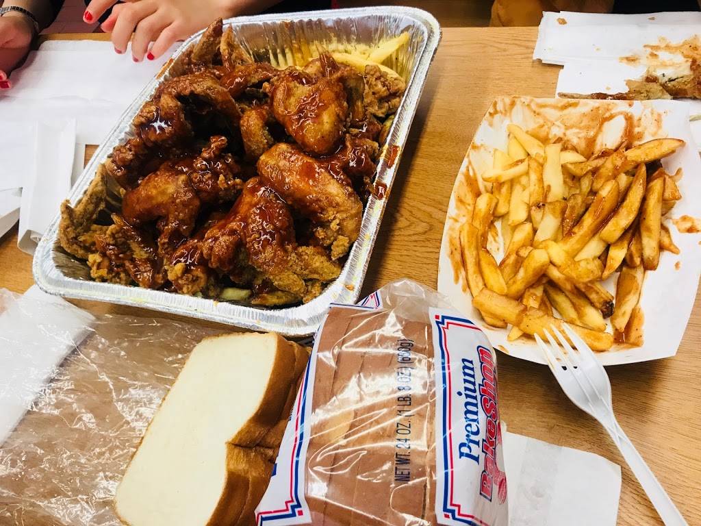 Harolds Chicken #14 Hyde Park | restaurant | 1208 E 53rd St, Chicago, IL 60615, USA | 7737529270 OR +1 773-752-9270