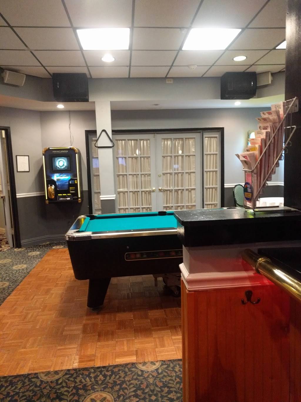 EZ Lounge | restaurant | 68 Crystal Run Rd, Middletown, NY 10941, USA | 8456926900 OR +1 845-692-6900