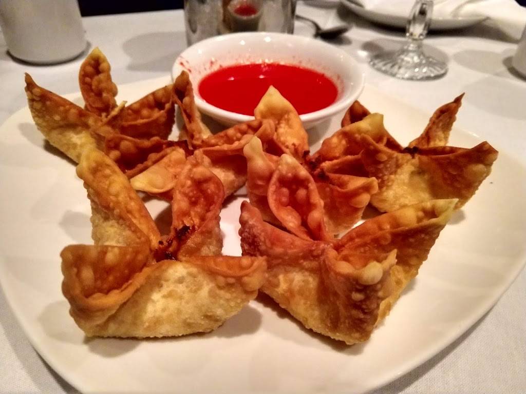 Thai Tradition | restaurant | 650 N Carriage Pkwy, Wichita, KS 67208, USA | 3166871500 OR +1 316-687-1500