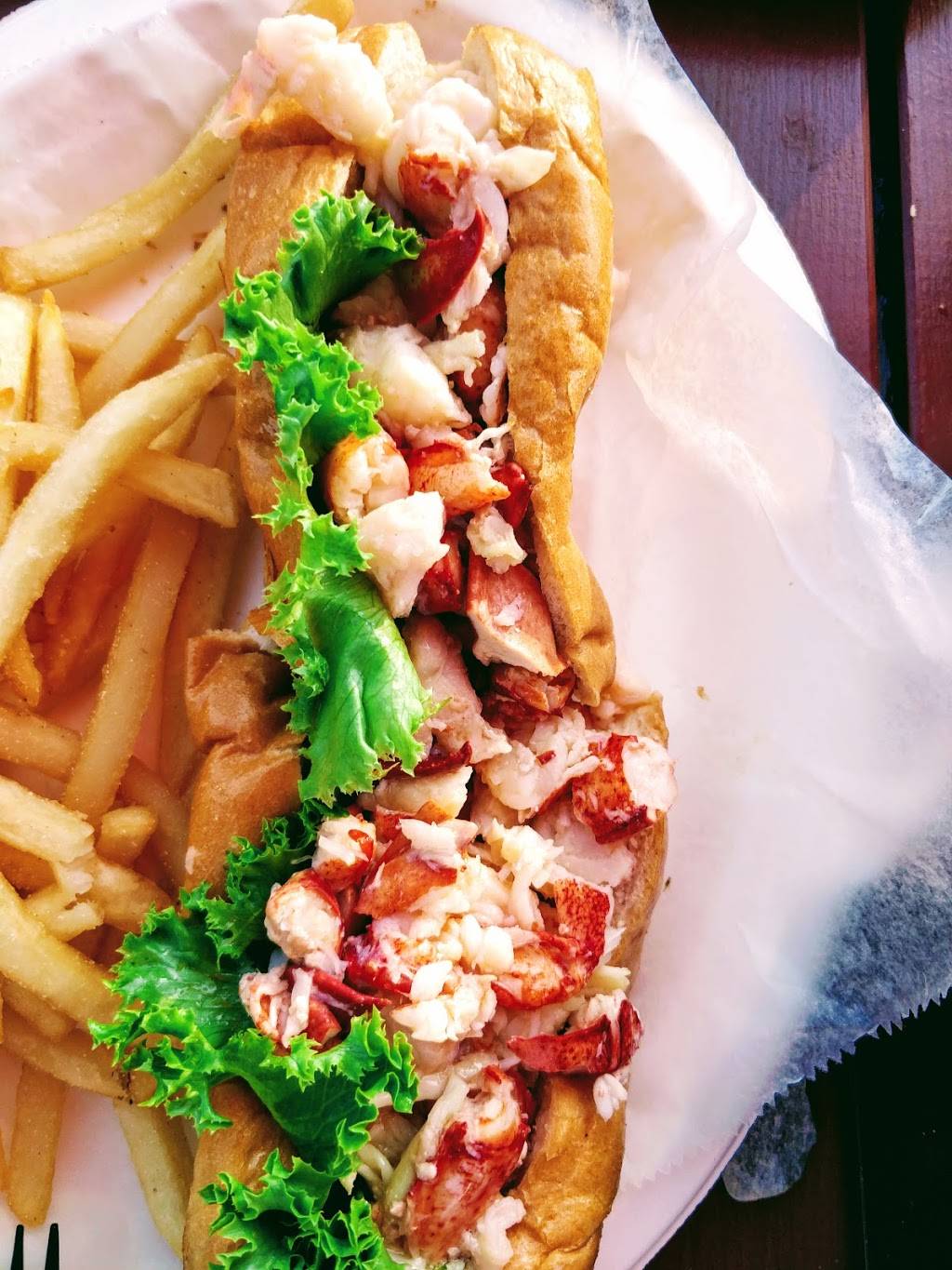 Pemaquid Seafood | restaurant | 32 Co-Op Rd, Pemaquid, ME 04558, USA | 2076772642 OR +1 207-677-2642