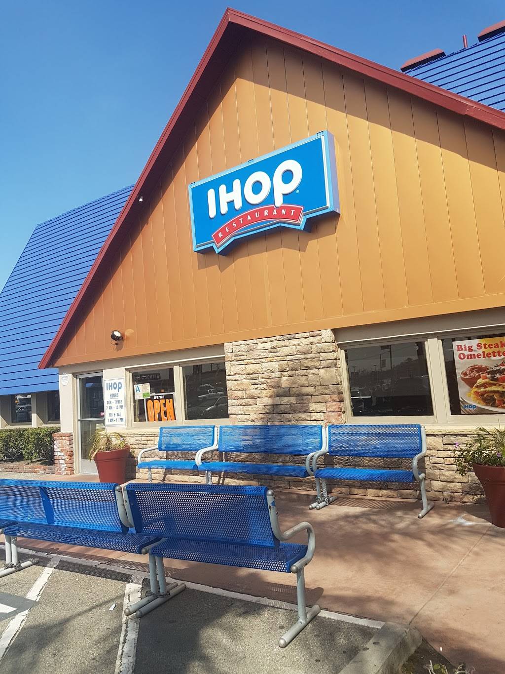 IHOP | restaurant | 702 S Citrus Ave, Covina, CA 91723, USA | 6269661241 OR +1 626-966-1241