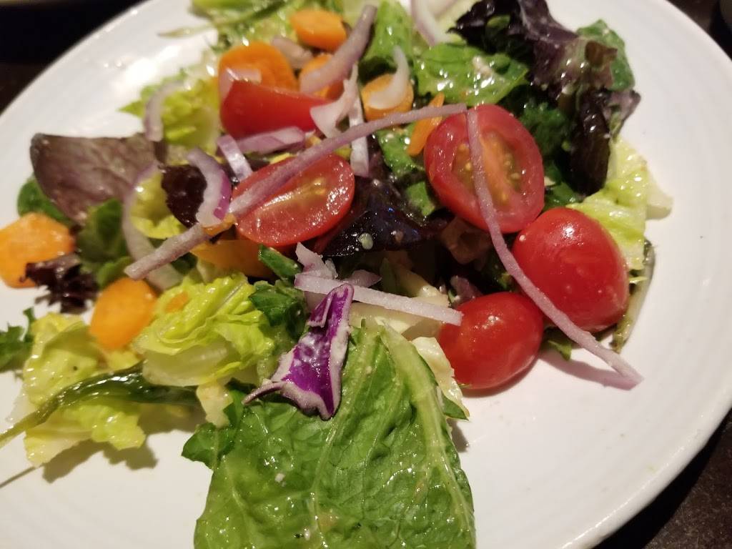 Carrabbas Italian Grill | restaurant | 931 N State Rd 434, Altamonte Springs, FL 32714, USA | 4077884222 OR +1 407-788-4222