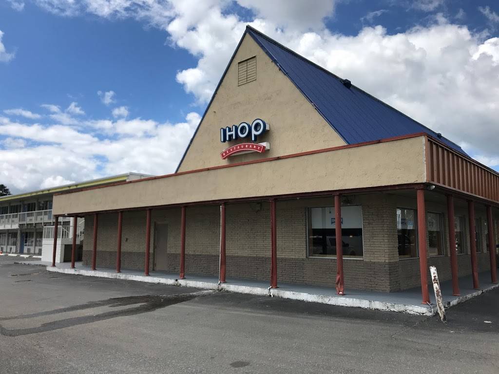 IHOP | bakery | 345 E, FL-44, Wildwood, FL 34785, USA | 3527486074 OR +1 352-748-6074