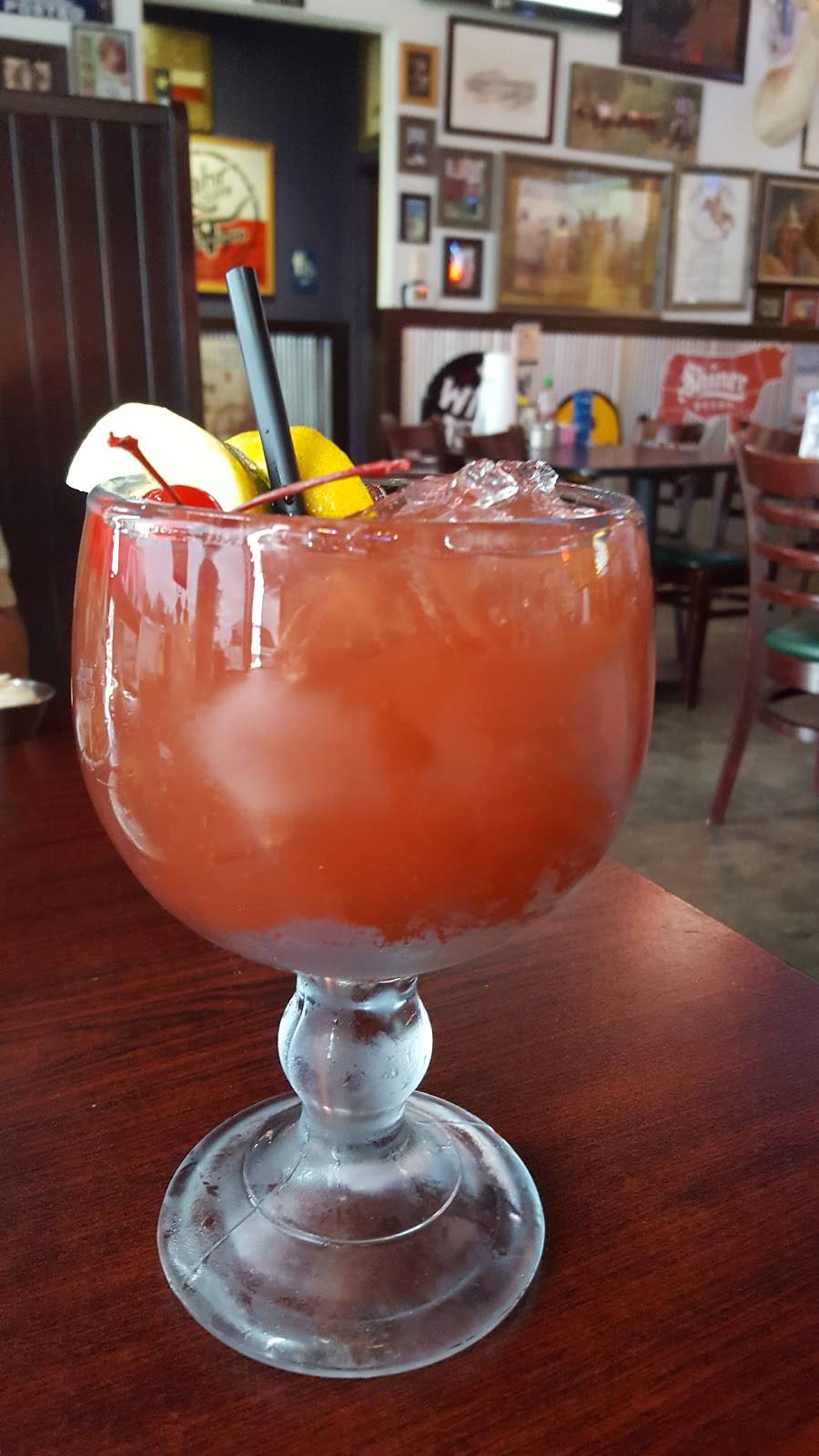 Freds North | cafe | 2730 Western Center Blvd, Fort Worth, TX 76131, USA | 8172320111 OR +1 817-232-0111