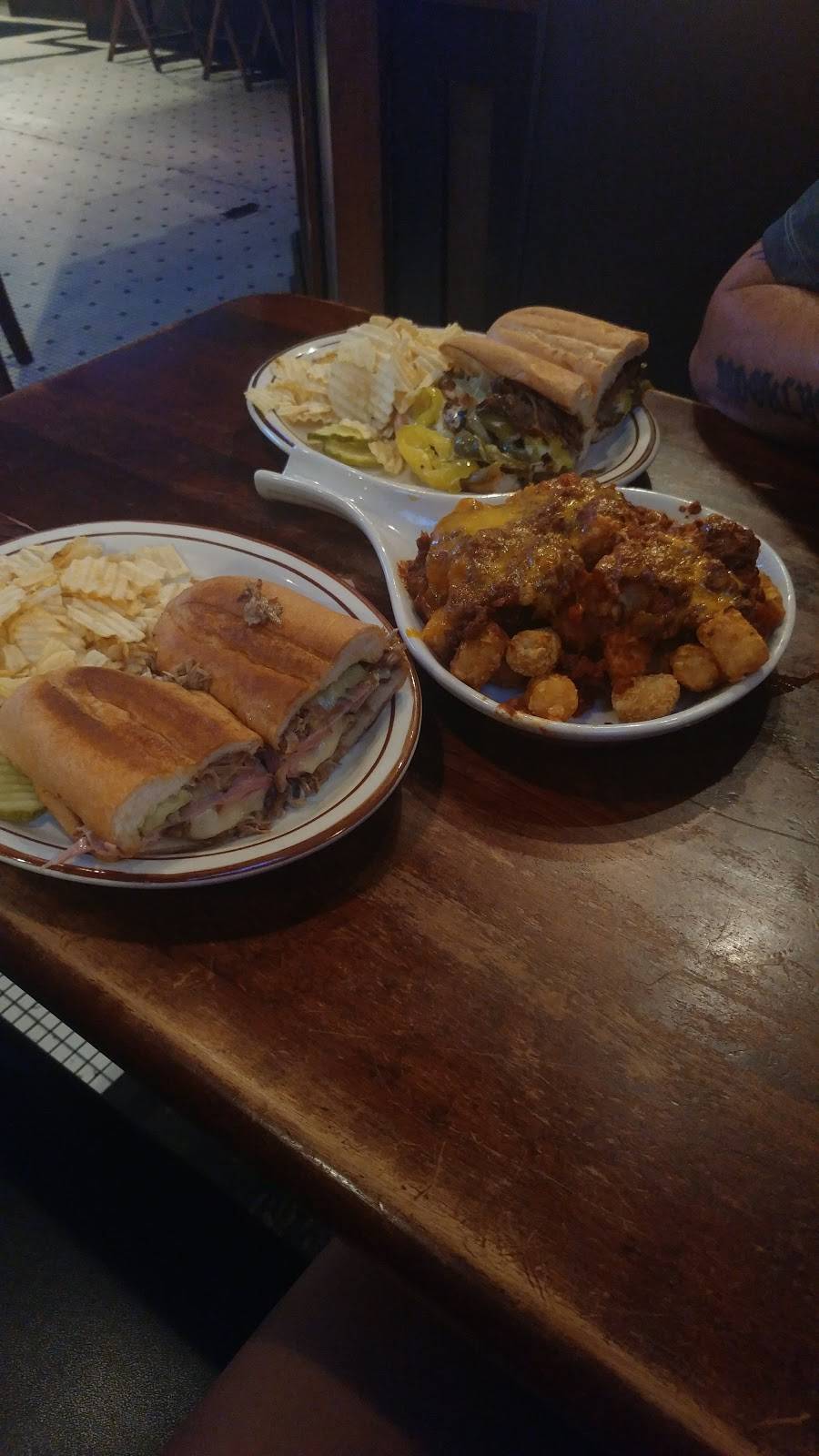 Corned Beef & Co Inc | restaurant | 107 S Jefferson St, Roanoke, VA 24011, USA | 5403423354 OR +1 540-342-3354